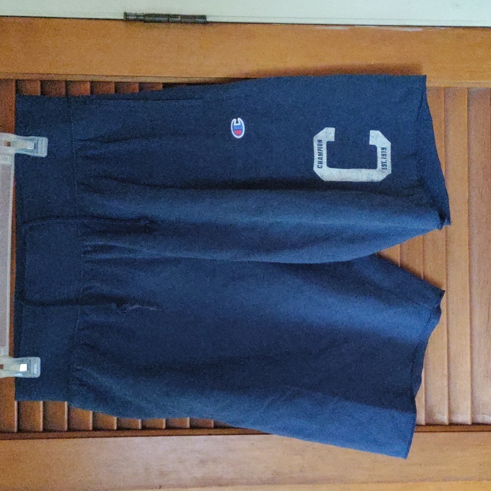 Champion men's size medium navy blue shorts